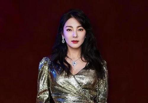 娱乐吃瓜张雨绮田馥甄,揭秘娱乐圈的甜蜜与苦涩